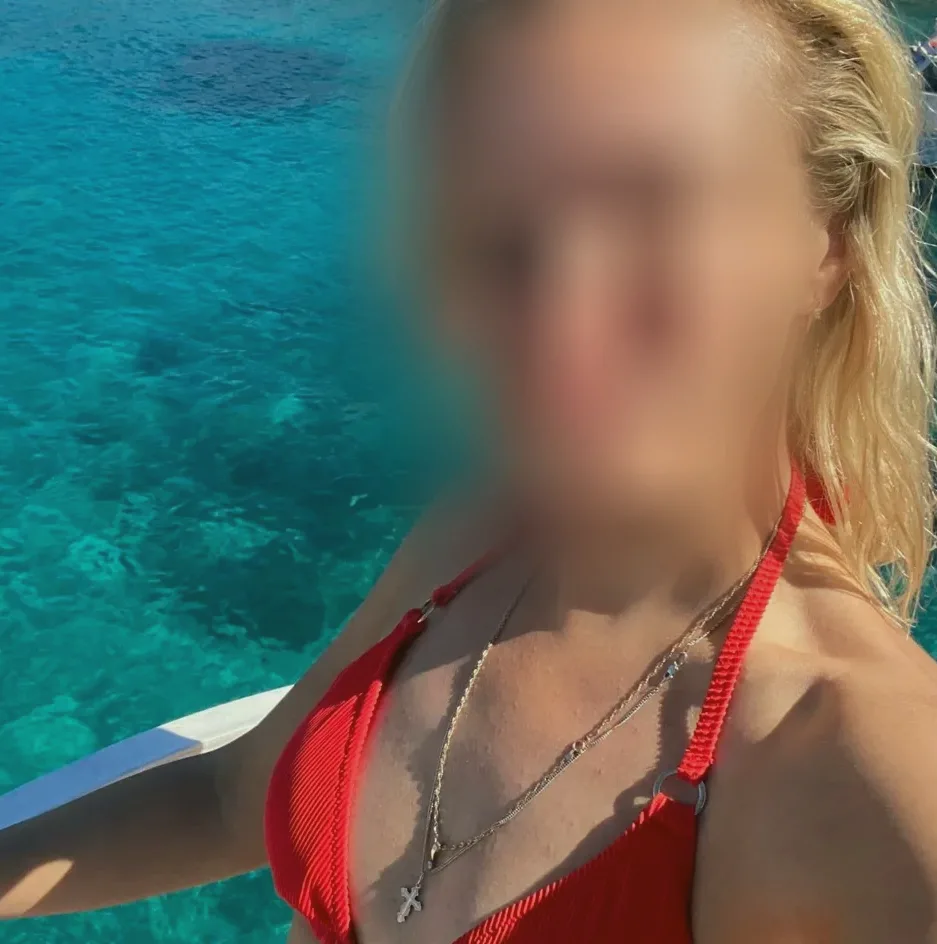 Cynthia, 39