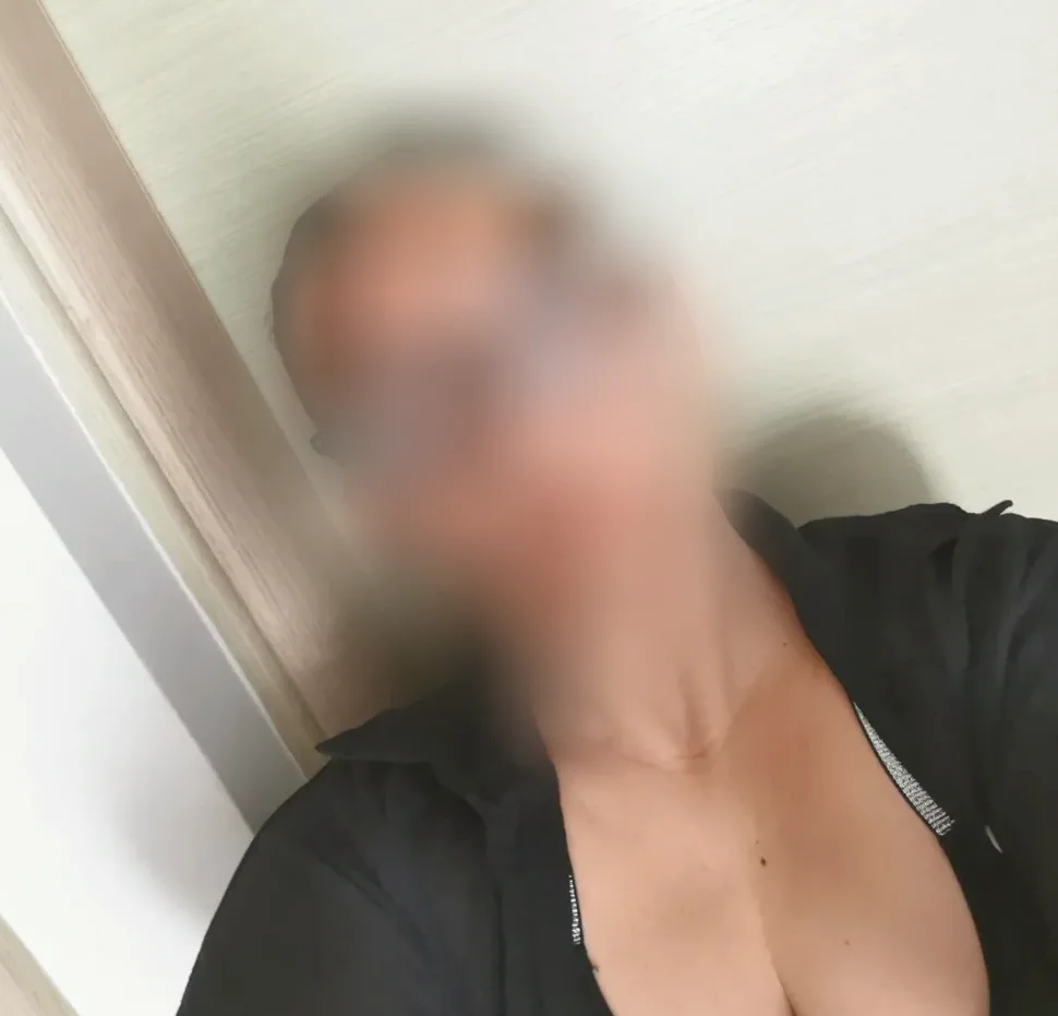Daphne, 37